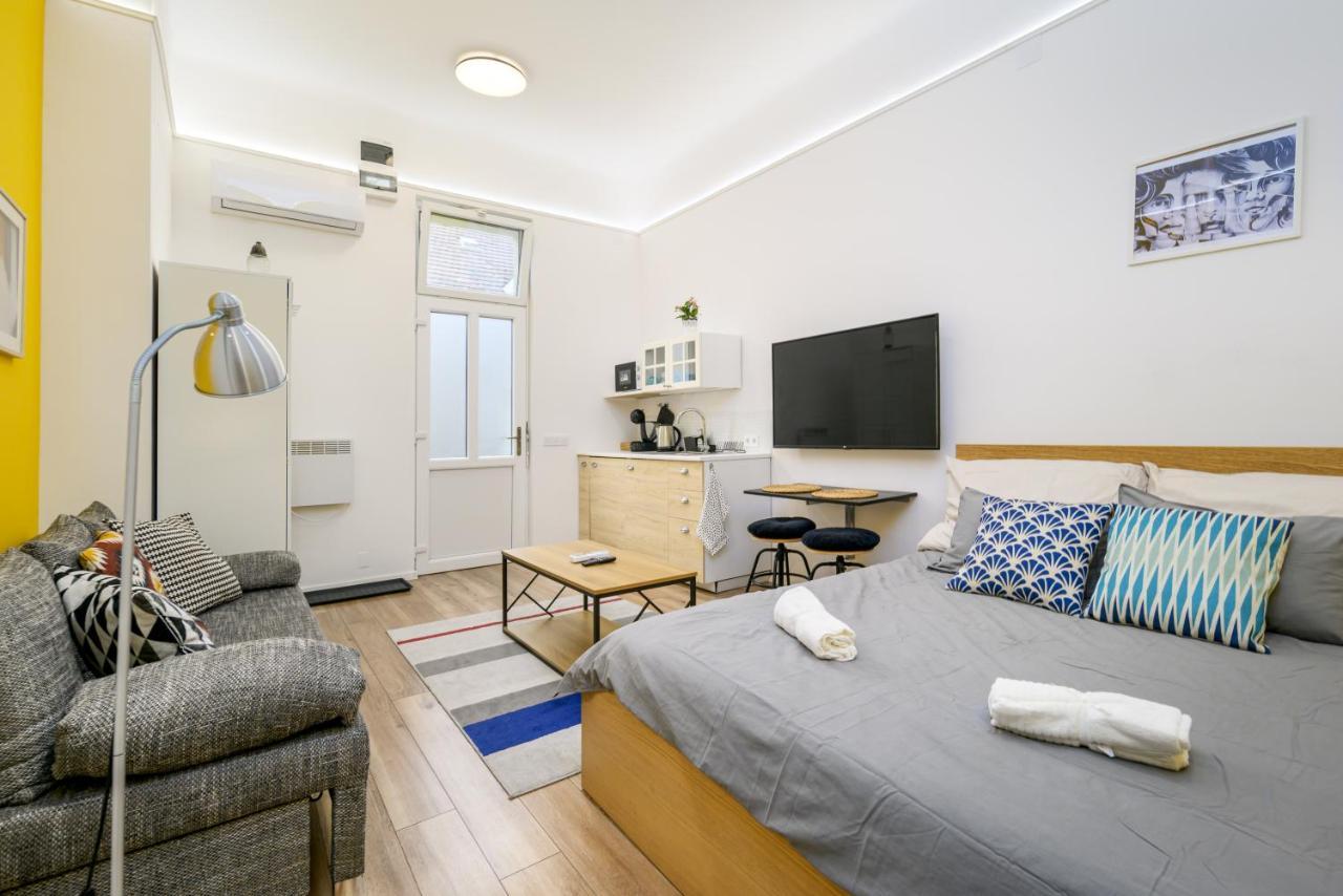 Stylish Yellow Suite In The Heart Of Budapeşte Dış mekan fotoğraf