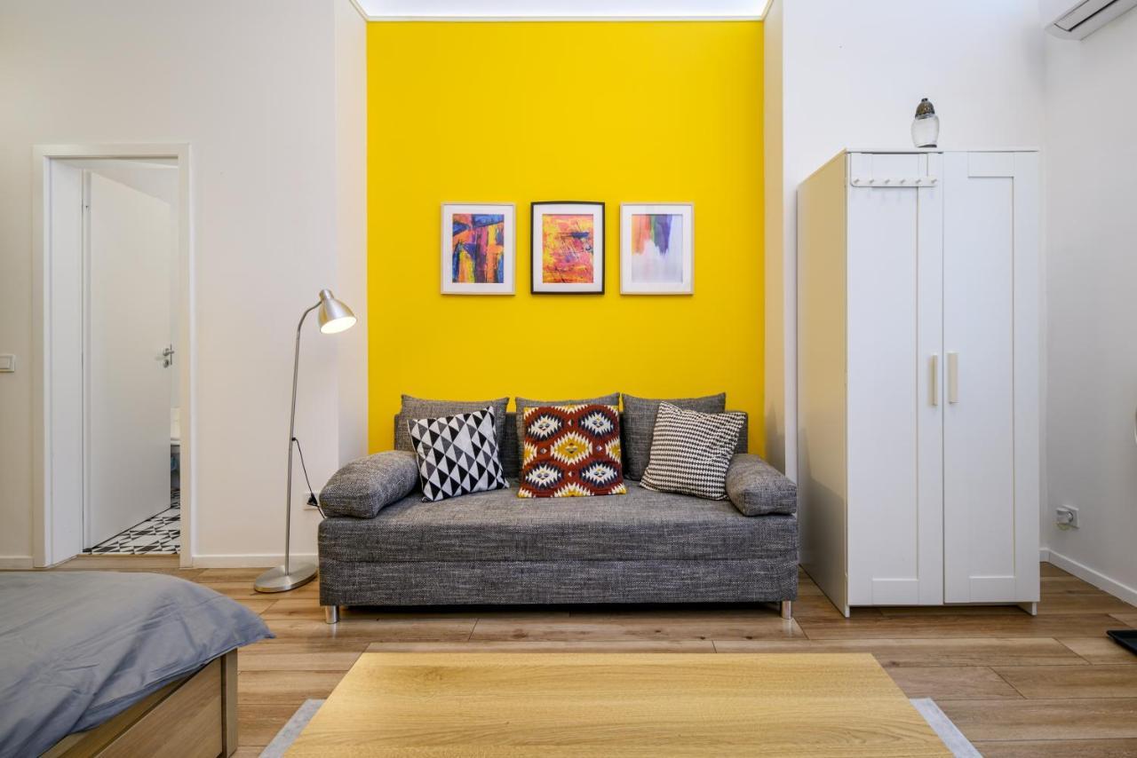 Stylish Yellow Suite In The Heart Of Budapeşte Dış mekan fotoğraf