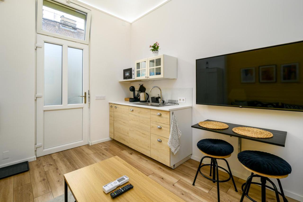 Stylish Yellow Suite In The Heart Of Budapeşte Dış mekan fotoğraf