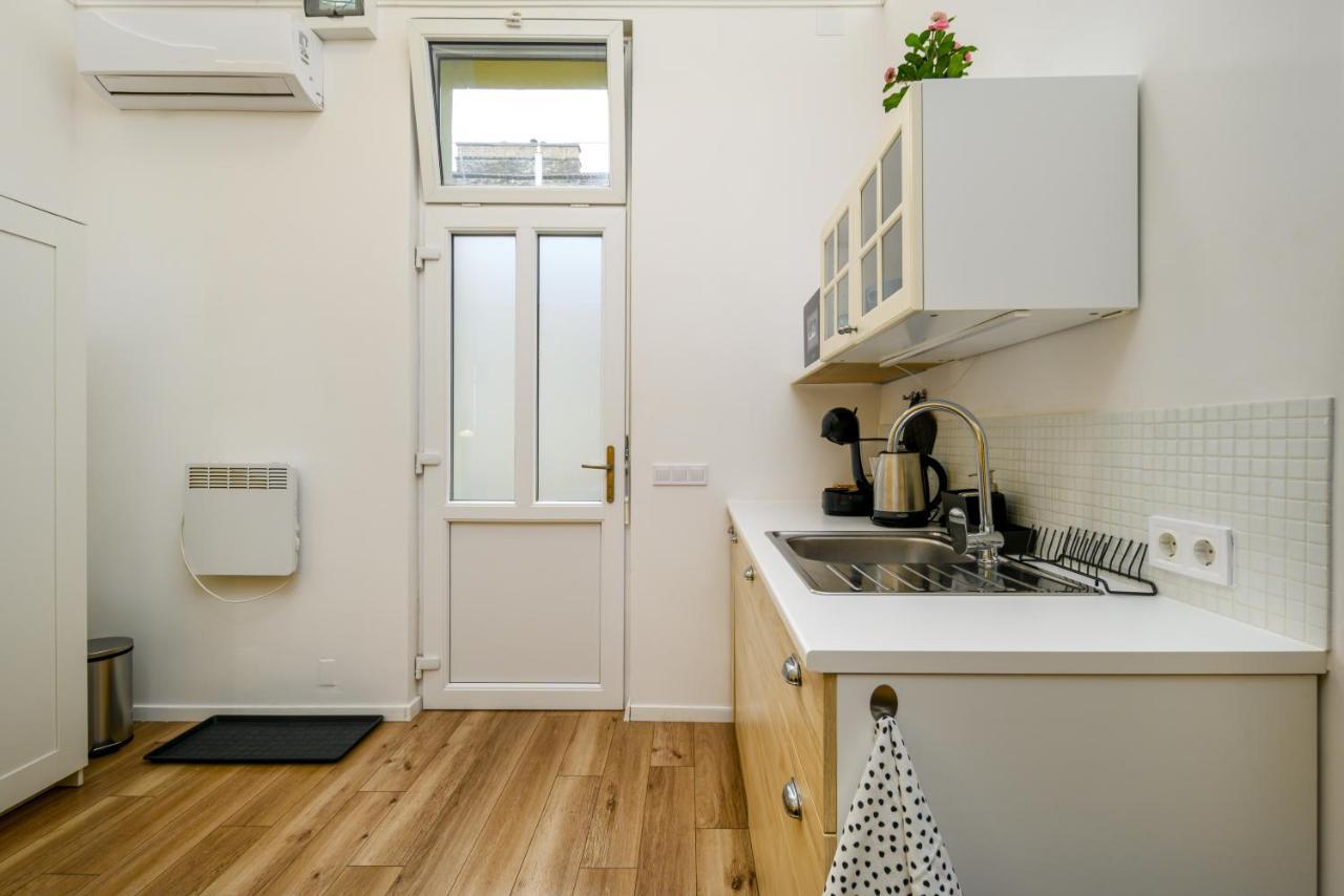 Stylish Yellow Suite In The Heart Of Budapeşte Dış mekan fotoğraf